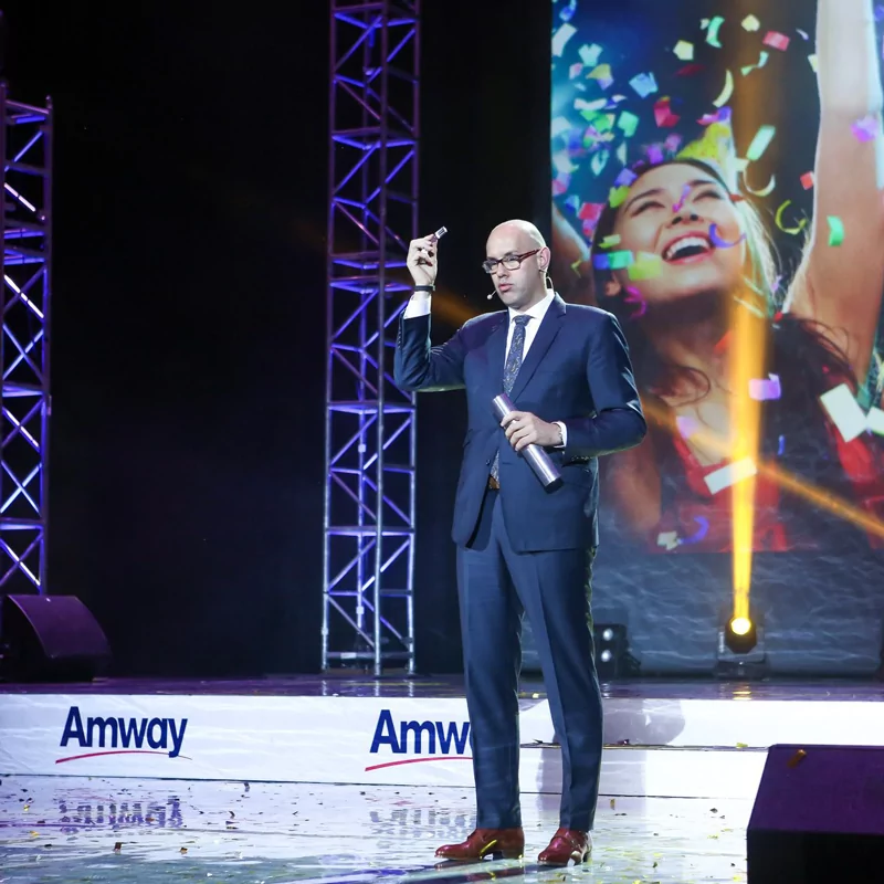 Большая облегченная капсула времени заложена компанией Amway (Амвей)