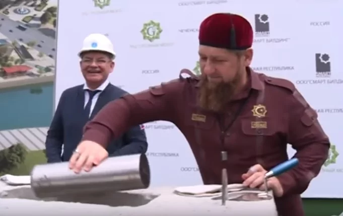 Капсулу времени VIP заложили в основании